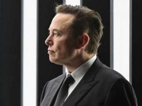 Elon Musk Clarifies Tesla Layoffs Amid Company Lawsuits From Former Employees